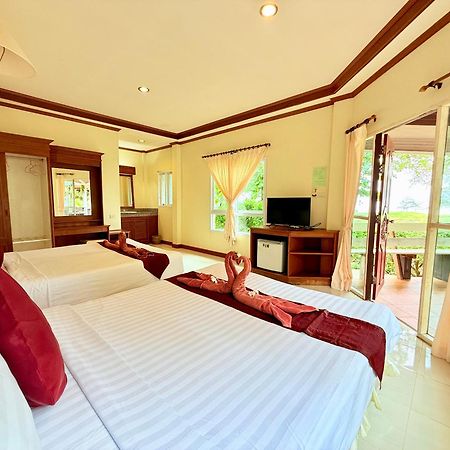 Lanta Palm Beach Resort , Beach Bungalow - Ko Lanta Buitenkant foto